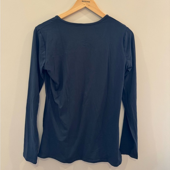 Dark Gray Long-sleeve Scrub Top Under Shirt! - Picture 3 of 5